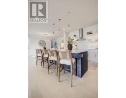31 NICHOLAS WAY - 15