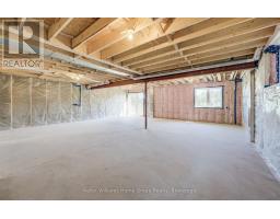 31 NICHOLAS WAY - 38
