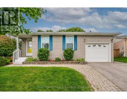 51 DUNHILL CRESCENT - 1