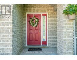 246 16TH AVENUE CRESCENT - 18
