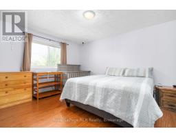 246 16TH AVENUE CRESCENT - 31