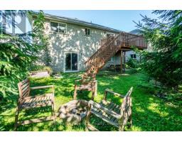 246 16TH AVENUE CRESCENT - 40