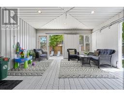 140 JOHN STREET N - 35