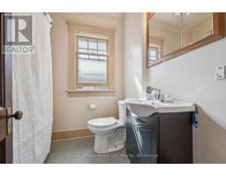 22 BOULT AVENUE - 32