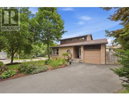 8 PICKWICK PLACE - 1