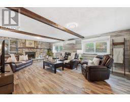 8 PICKWICK PLACE - 18