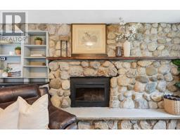 8 PICKWICK PLACE - 19