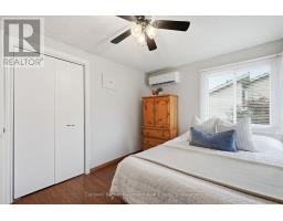 8 PICKWICK PLACE - 23