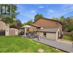 8 PICKWICK PLACE - 38