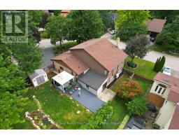 8 PICKWICK PLACE - 41