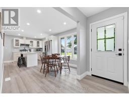 20 QUEEN STREET W - 11