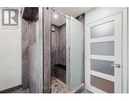 375 VICTORIA STREET W - 18
