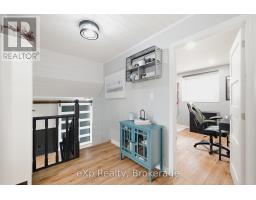 375 VICTORIA STREET W - 19
