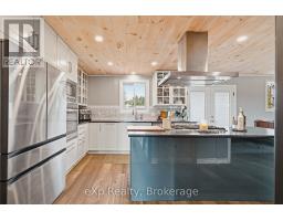 375 VICTORIA STREET W - 3