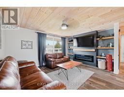 375 VICTORIA STREET W - 9