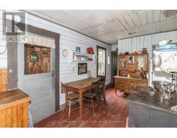1099 WOLFKIN LAKE ROAD - 16