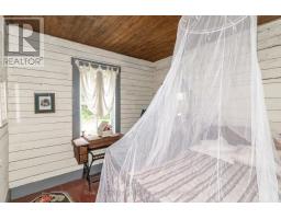 1099 WOLFKIN LAKE ROAD - 17