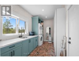 156 PINE VIEW DRIVE - 12