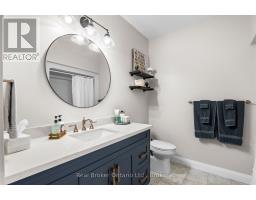 156 PINE VIEW DRIVE - 21