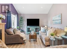 31 VINIFERA DRIVE - 15