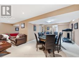 31 VINIFERA DRIVE - 37