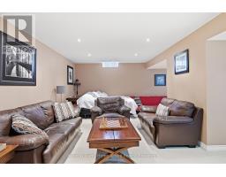 31 VINIFERA DRIVE - 38