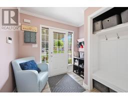 31 VINIFERA DRIVE - 5