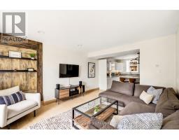61 ESSEX STREET - 6