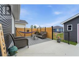 251 LAKEBREEZE DRIVE - 22