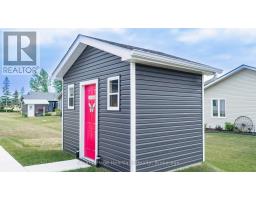 251 LAKEBREEZE DRIVE - 27