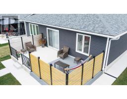 251 LAKEBREEZE DRIVE - 31