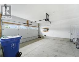 251 LAKEBREEZE DRIVE - 33