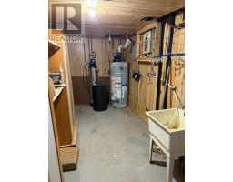 22 CALAIS PLACE W - 11