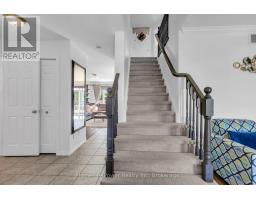 35 BORLAND DRIVE - 6