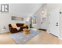 148 CLAIRFIELDS DRIVE W - 14