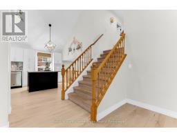 148 CLAIRFIELDS DRIVE W - 19