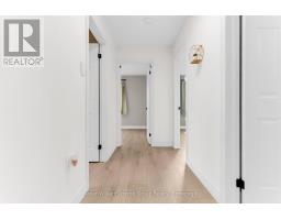 148 CLAIRFIELDS DRIVE W - 20