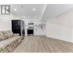 148 CLAIRFIELDS DRIVE W - 36
