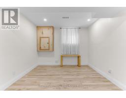 148 CLAIRFIELDS DRIVE W - 39