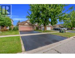 148 CLAIRFIELDS DRIVE W - 8