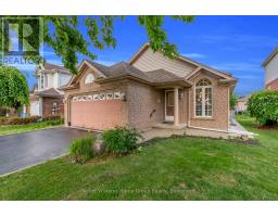 148 CLAIRFIELDS DRIVE W - 9