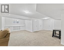 429 MCCULLOUGH CRESCENT - 21