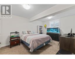 429 MCCULLOUGH CRESCENT - 23