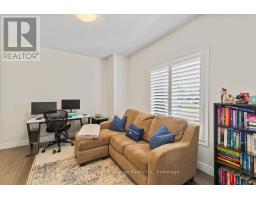 429 MCCULLOUGH CRESCENT - 5