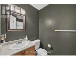 4 - 975 STRASBURG ROAD - 16