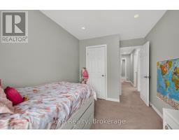 4 - 975 STRASBURG ROAD - 18
