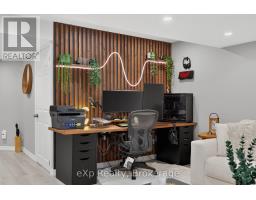 4 - 975 STRASBURG ROAD - 25