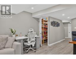 4 - 975 STRASBURG ROAD - 29