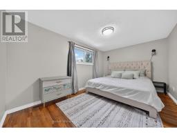 85 UPTON CRESCENT - 24