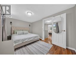 85 UPTON CRESCENT - 26